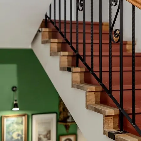 Labor Alliance By Lovelystay Daire *