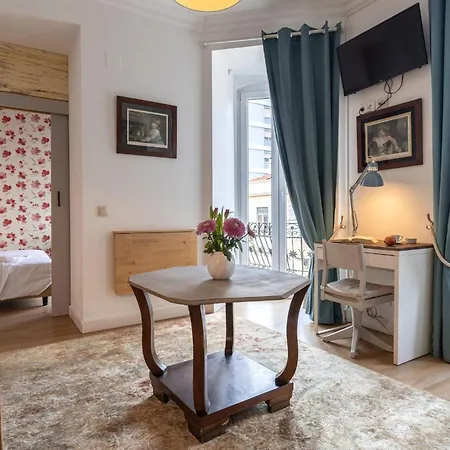 Labor Alliance By Lovelystay Lisboa