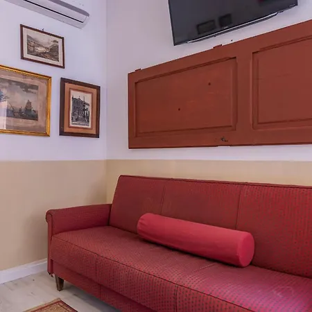 Labor Alliance By Lovelystay Lisboa